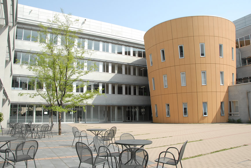 東京都市大学付属中学校・高等学校 写真